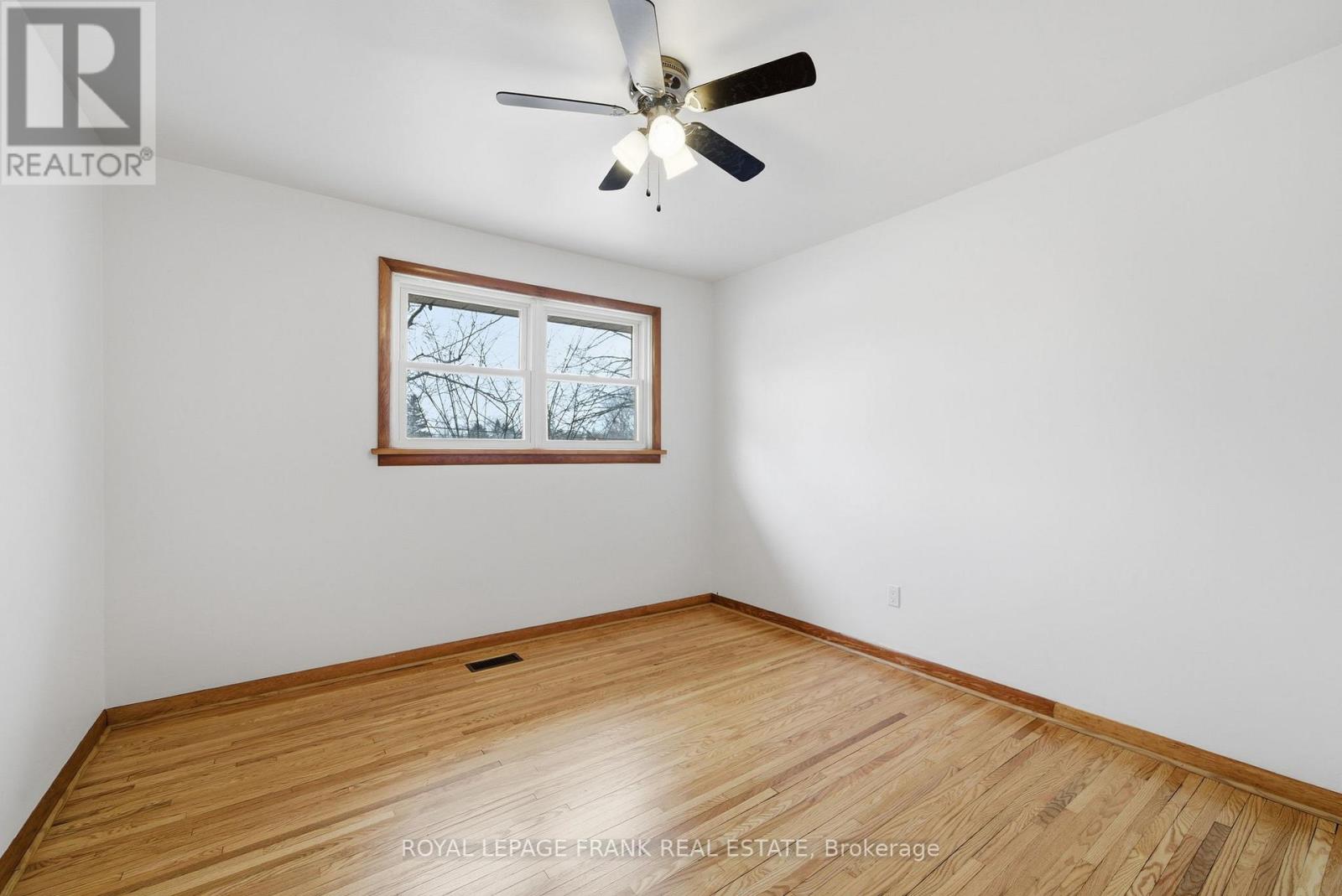 808 Aylmer Street N, Peterborough (Northcrest Ward 5), Ontario  K9H 3Y4 - Photo 17 - X12926288