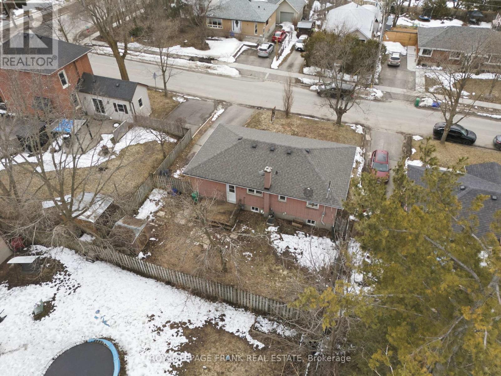 808 Aylmer Street N, Peterborough (Northcrest Ward 5), Ontario  K9H 3Y4 - Photo 46 - X12926288