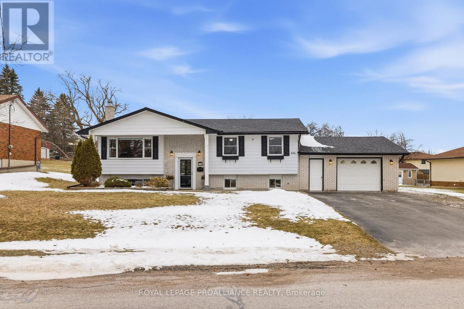 836 STEWART DRIVE, peterborough (ashburnham ward 4), Ontario