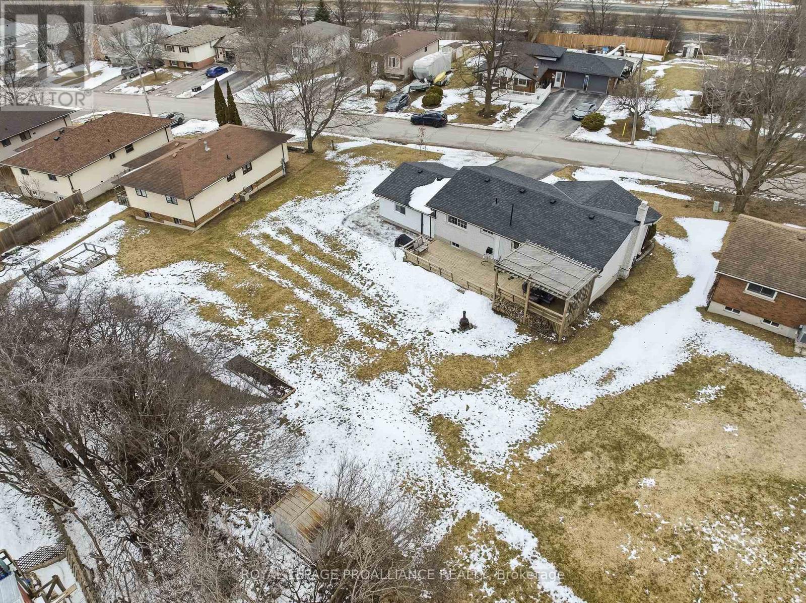 836 Stewart Drive, Peterborough (Ashburnham Ward 4), Ontario  K9J 7R4 - Photo 47 - X12926338