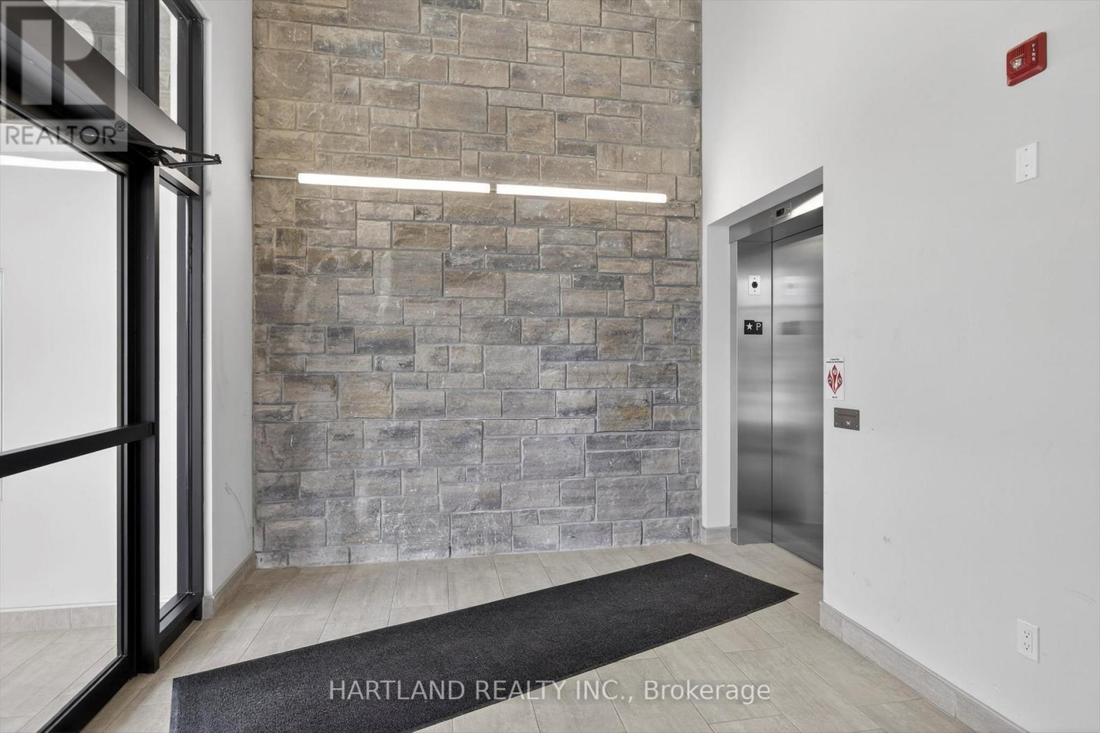 210 - 340 Florence Drive, Peterborough (Monaghan Ward 2), Ontario  K9J 0K4 - Photo 11 - X12926864