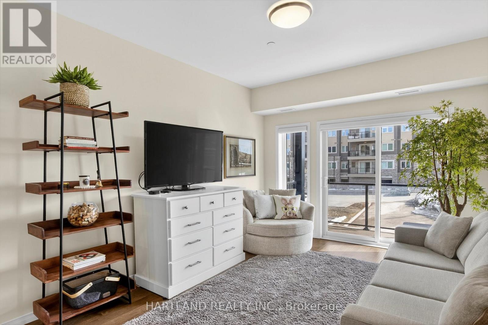 210 - 340 Florence Drive, Peterborough (Monaghan Ward 2), Ontario  K9J 0K4 - Photo 19 - X12926864