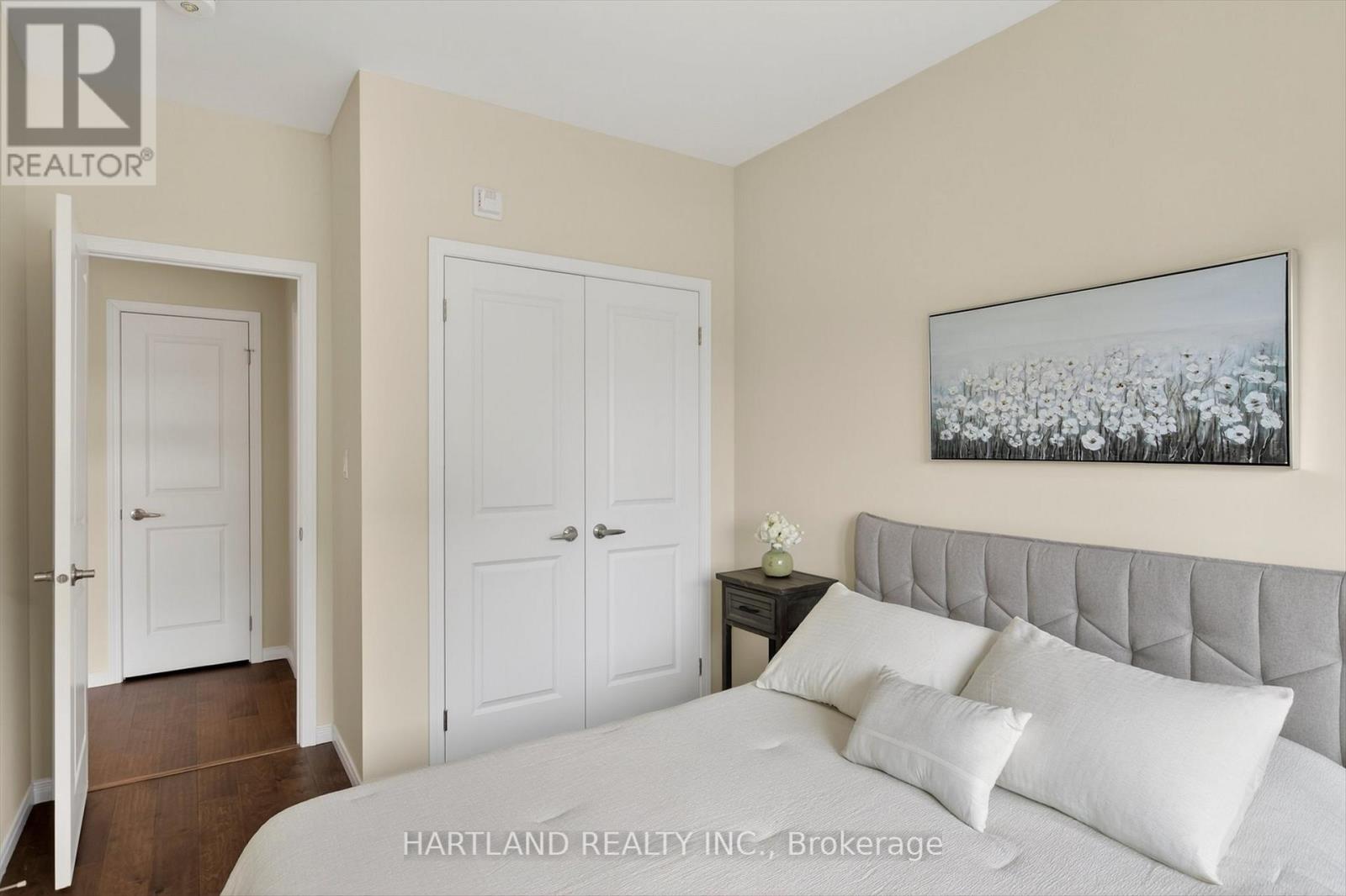 210 - 340 Florence Drive, Peterborough (Monaghan Ward 2), Ontario  K9J 0K4 - Photo 24 - X12926864