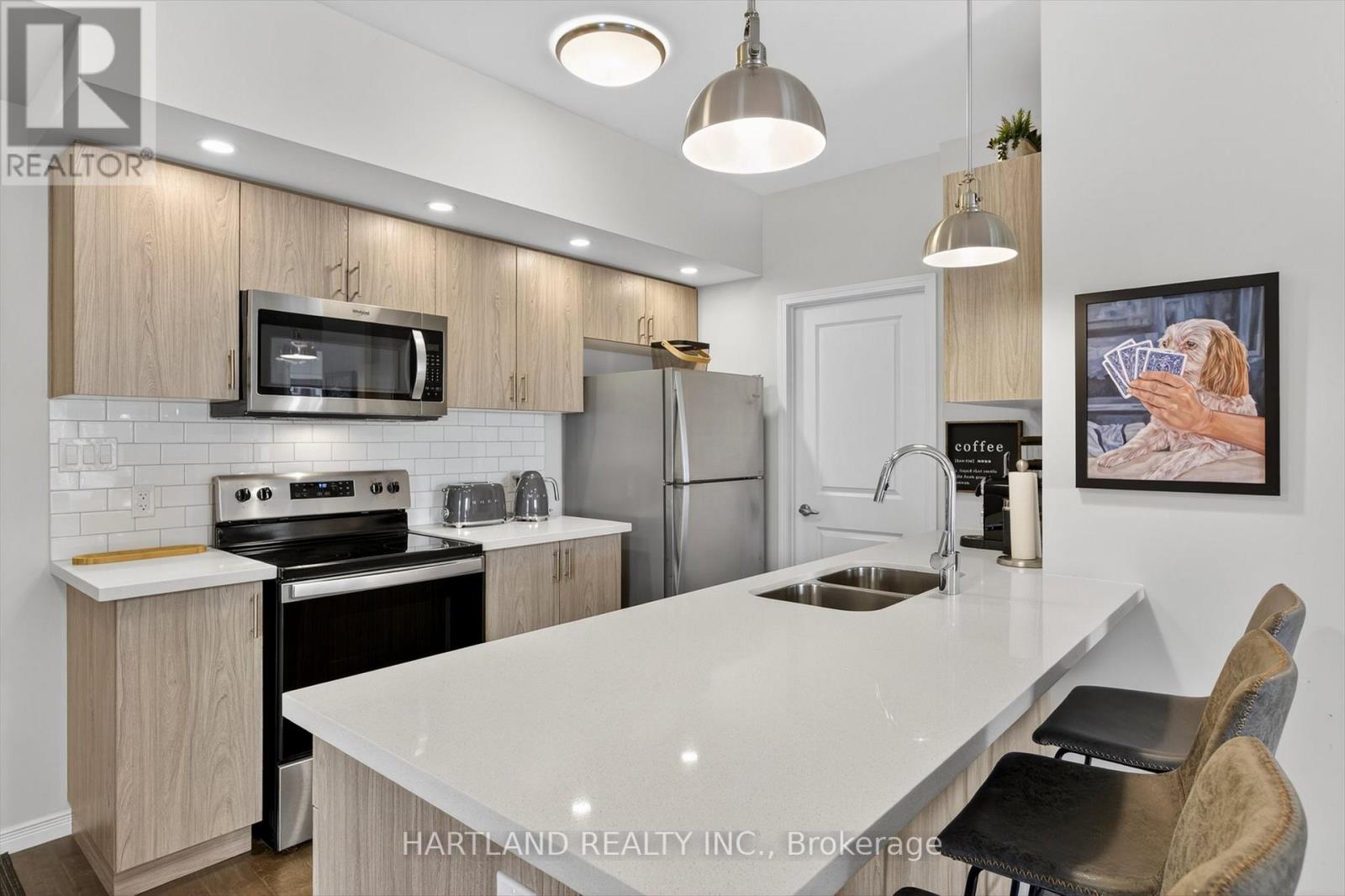 210 - 340 Florence Drive, Peterborough (Monaghan Ward 2), Ontario  K9J 0K4 - Photo 37 - X12926864