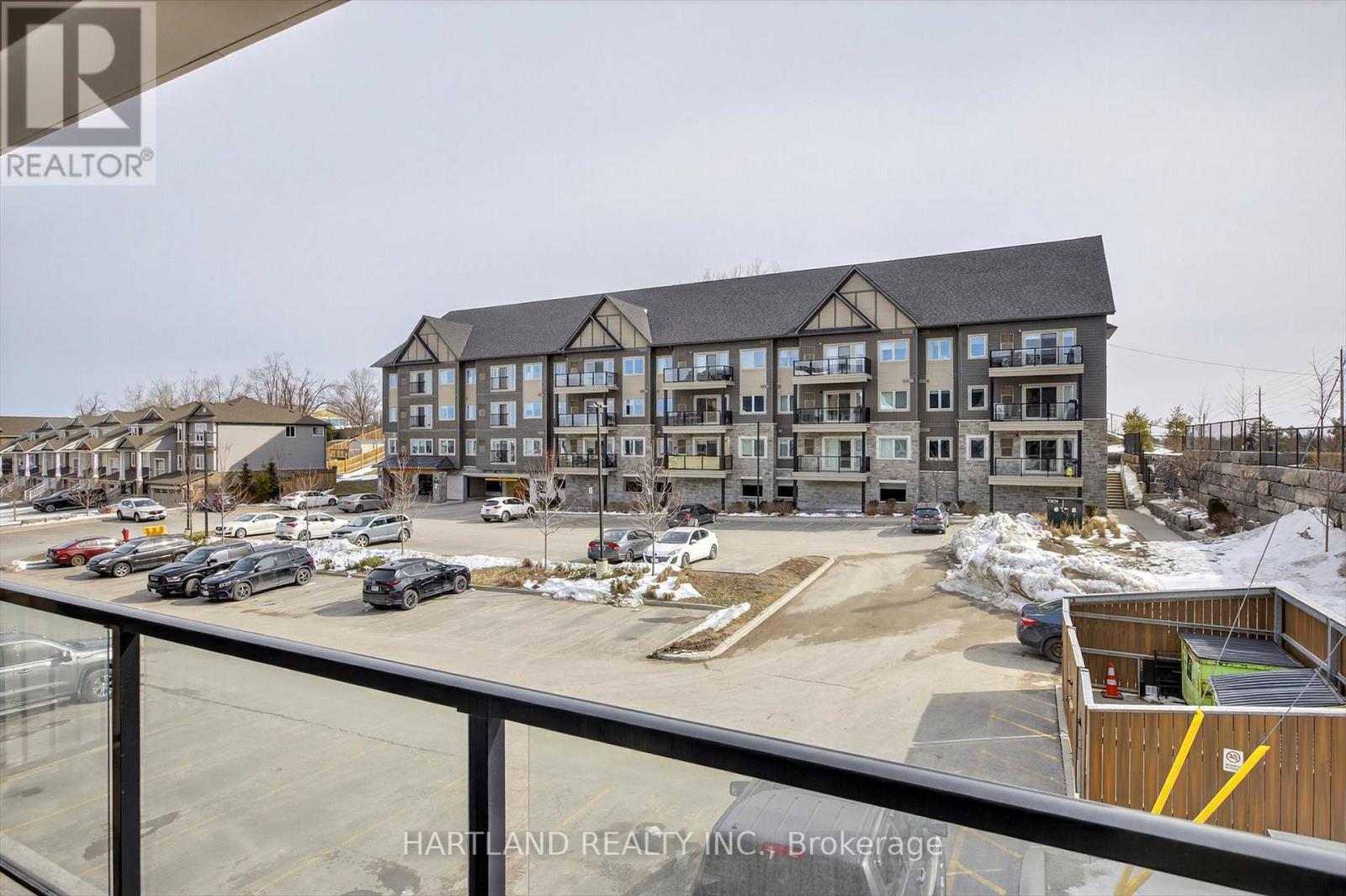 210 - 340 Florence Drive, Peterborough (Monaghan Ward 2), Ontario  K9J 0K4 - Photo 8 - X12926864