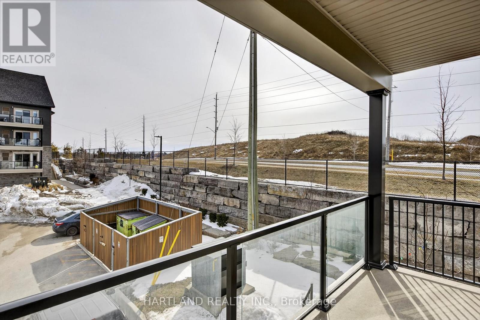 210 - 340 Florence Drive, Peterborough (Monaghan Ward 2), Ontario  K9J 0K4 - Photo 9 - X12926864