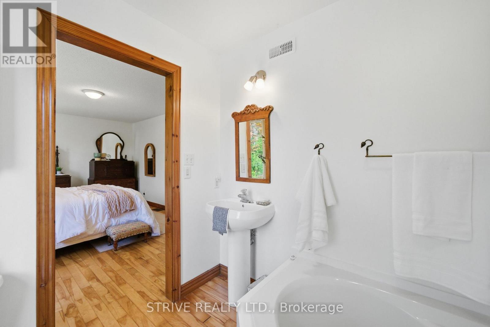 996 Third Line, Otonabee-South Monaghan, Ontario  K0L 1B0 - Photo 24 - X12926900