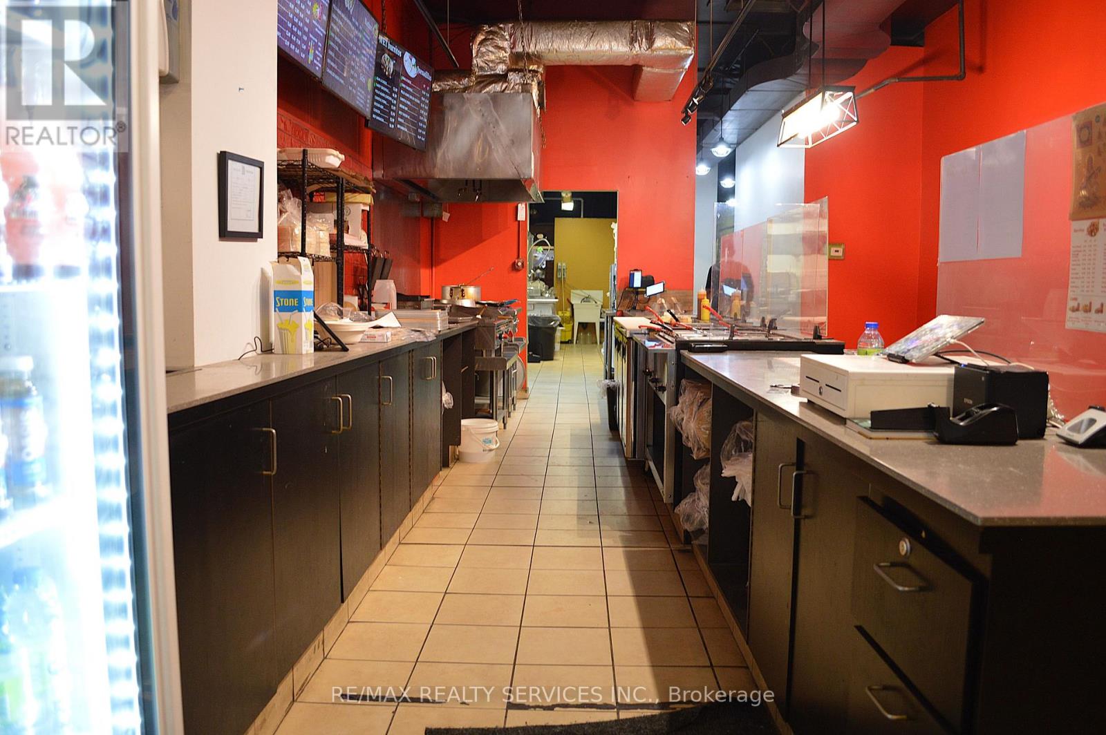 343 George Street, Peterborough (Town Ward 3), Ontario  K9H 3P9 - Photo 9 - X12927742