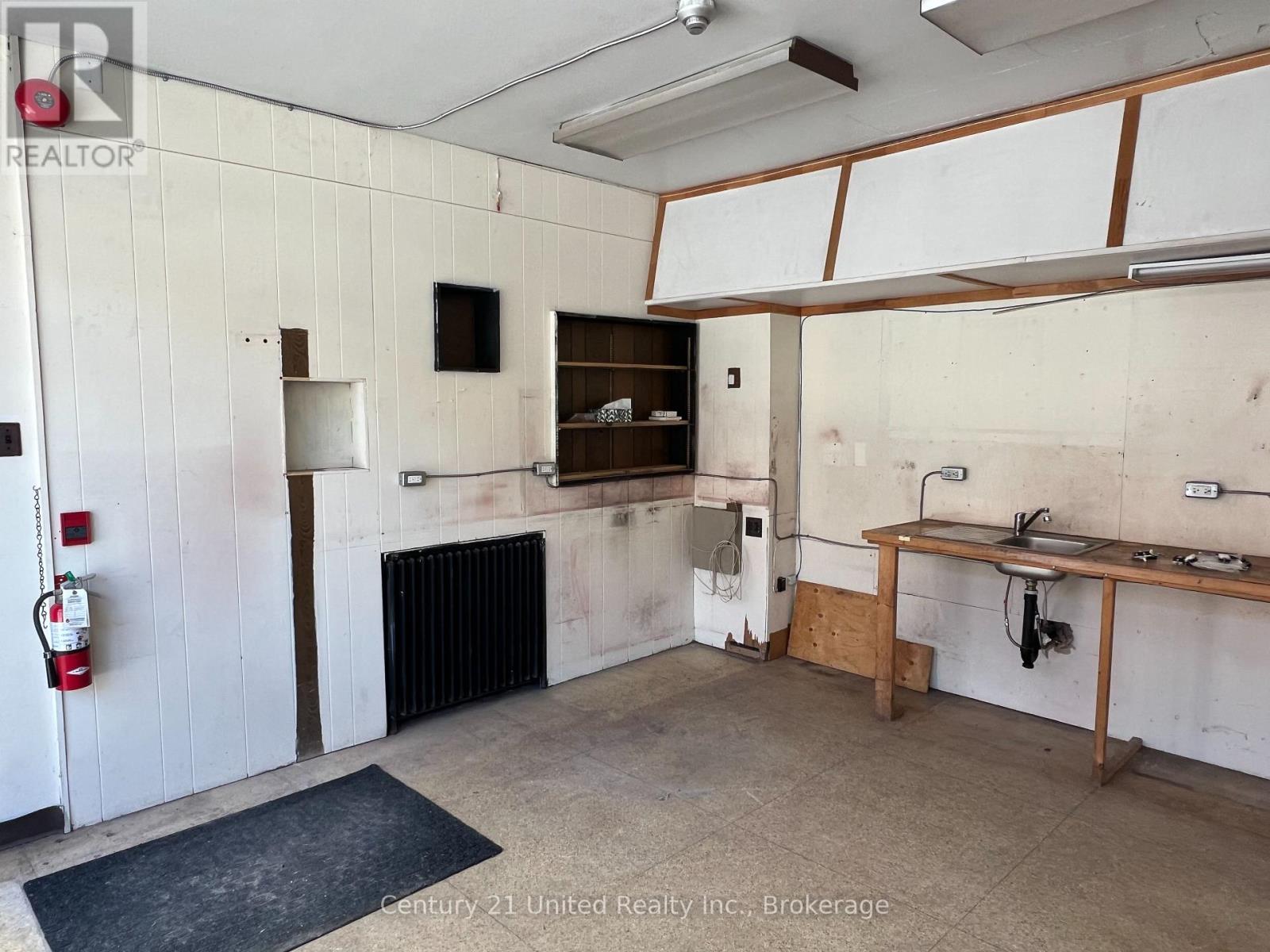 S10 - 165 King Street, Peterborough (Town Ward 3), Ontario  K9J 2R8 - Photo 3 - X12927784