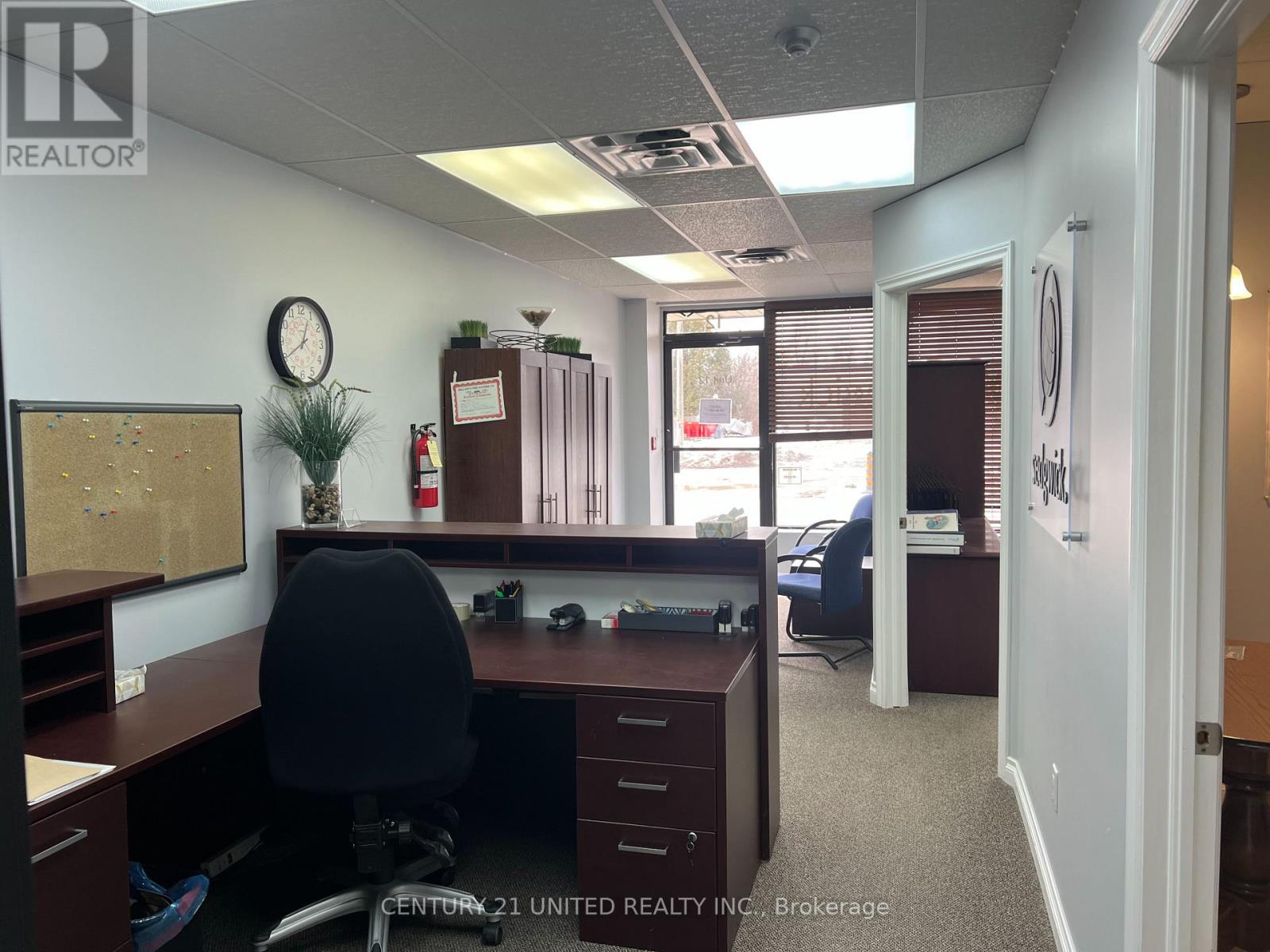 12 - 637 The Queensway, Peterborough (Otonabee Ward 1), Ontario  K9J 7J6 - Photo 2 - X12927826