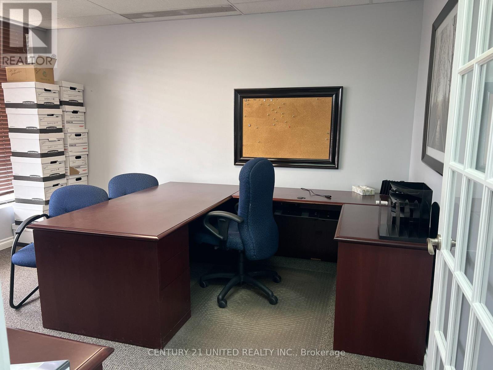 12 - 637 The Queensway, Peterborough (Otonabee Ward 1), Ontario  K9J 7J6 - Photo 4 - X12927826