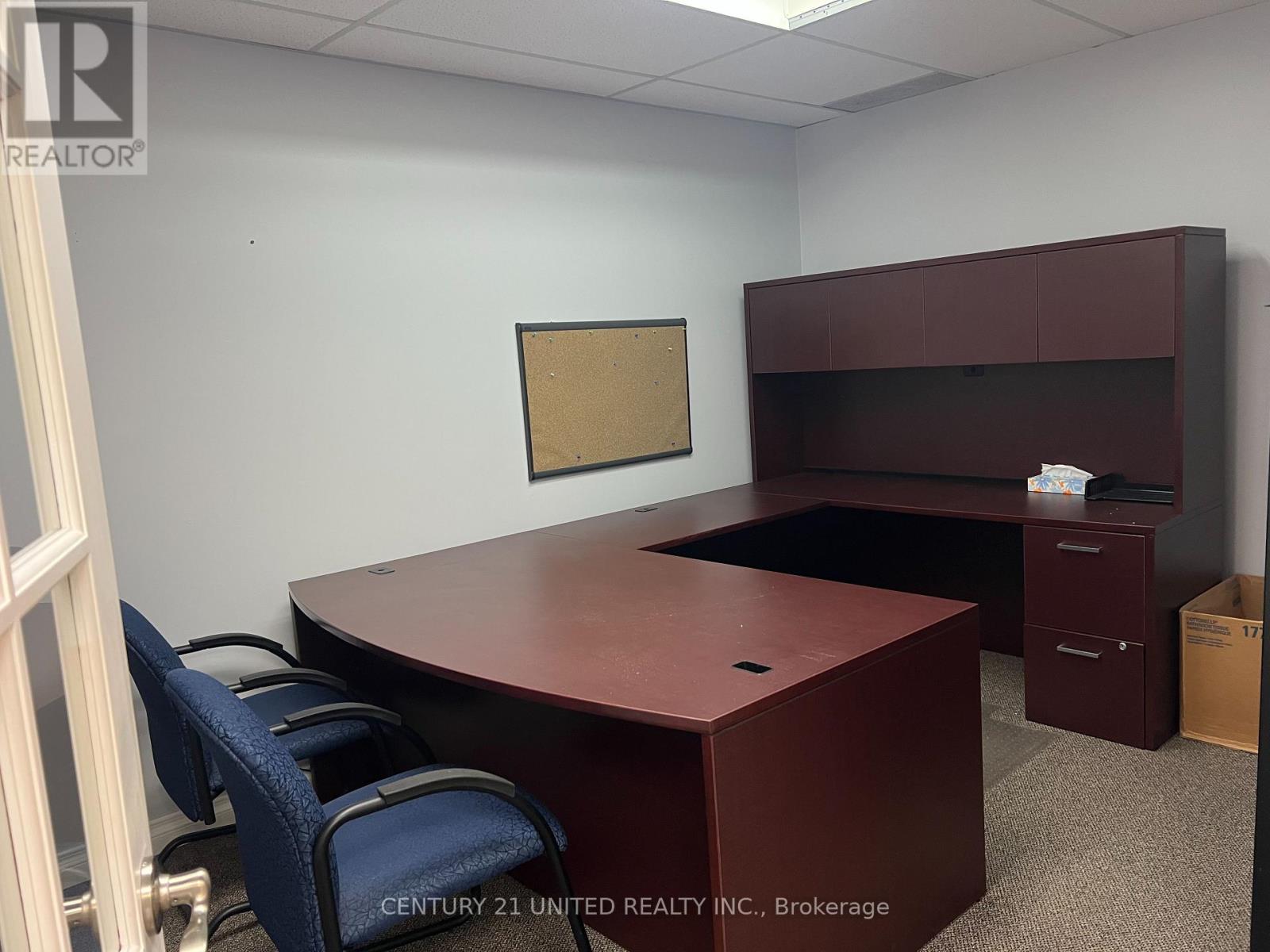 12 - 637 The Queensway, Peterborough (Otonabee Ward 1), Ontario  K9J 7J6 - Photo 5 - X12927826