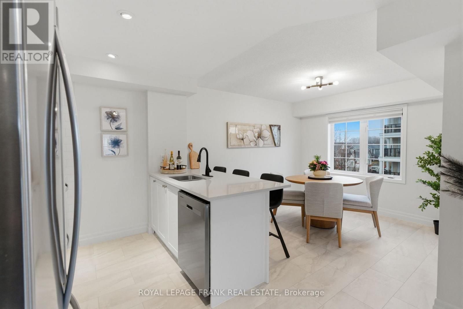 301 - 75 Shipway Avenue, Clarington (Newcastle), Ontario  L1B 0B8 - Photo 10 - E12928076