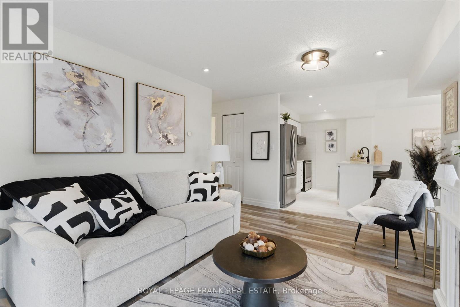 301 - 75 Shipway Avenue, Clarington (Newcastle), Ontario  L1B 0B8 - Photo 7 - E12928076