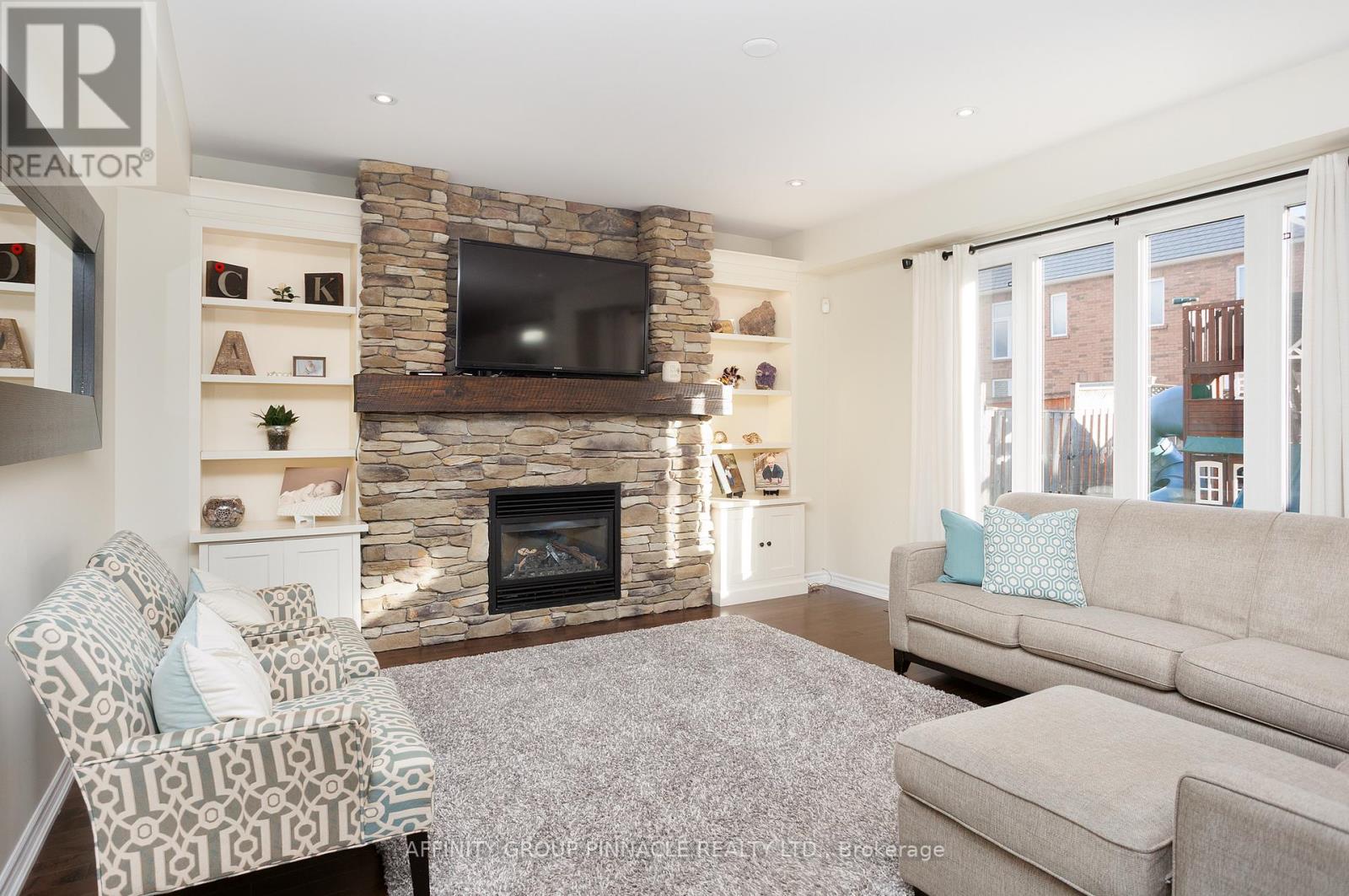 31 Ellis Crescent, Kawartha Lakes (Lindsay), Ontario  K9V 0A5 - Photo 14 - X12928320