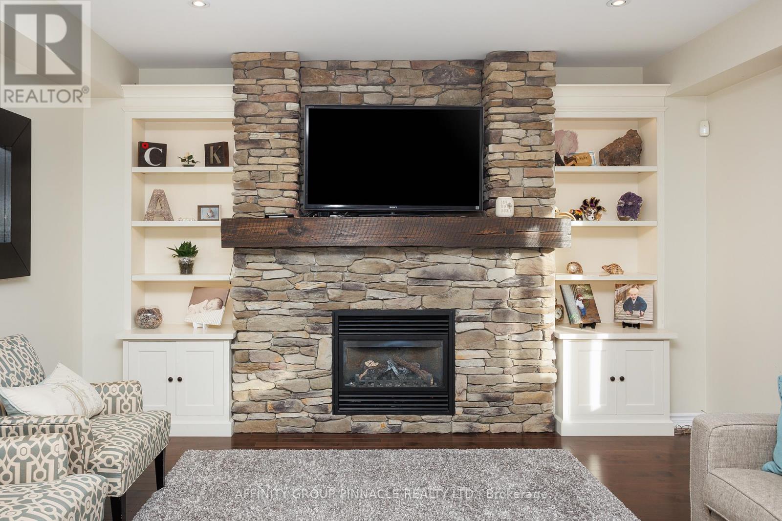 31 Ellis Crescent, Kawartha Lakes (Lindsay), Ontario  K9V 0A5 - Photo 15 - X12928320