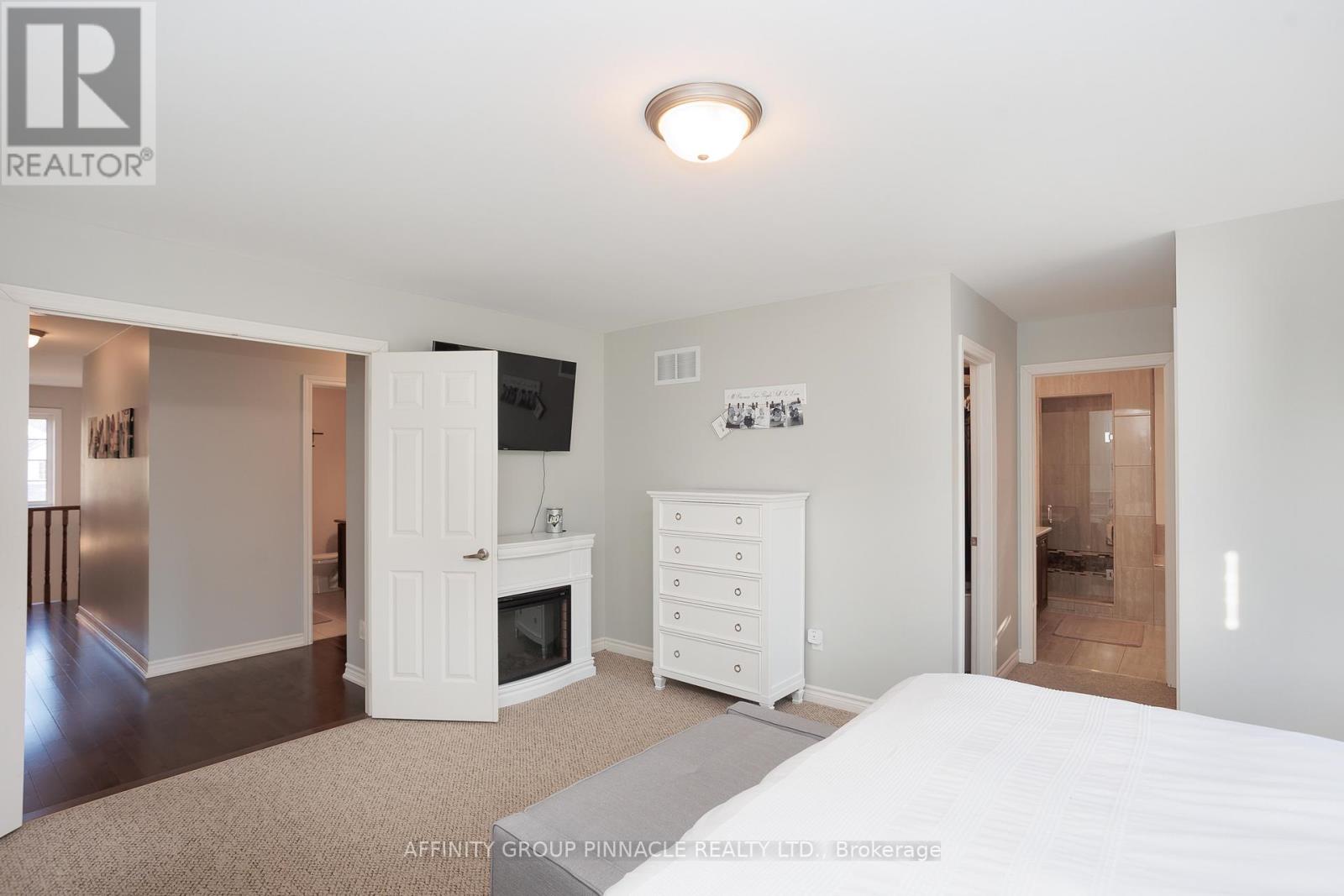 31 Ellis Crescent, Kawartha Lakes (Lindsay), Ontario  K9V 0A5 - Photo 23 - X12928320