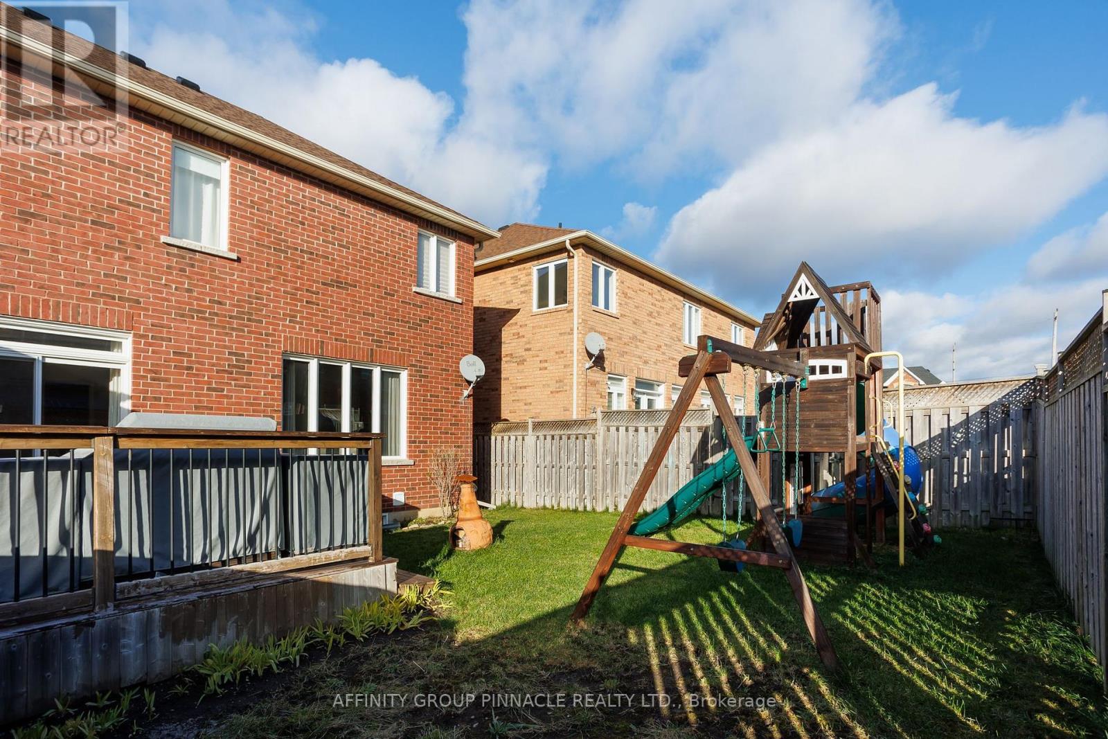 31 Ellis Crescent, Kawartha Lakes (Lindsay), Ontario  K9V 0A5 - Photo 48 - X12928320