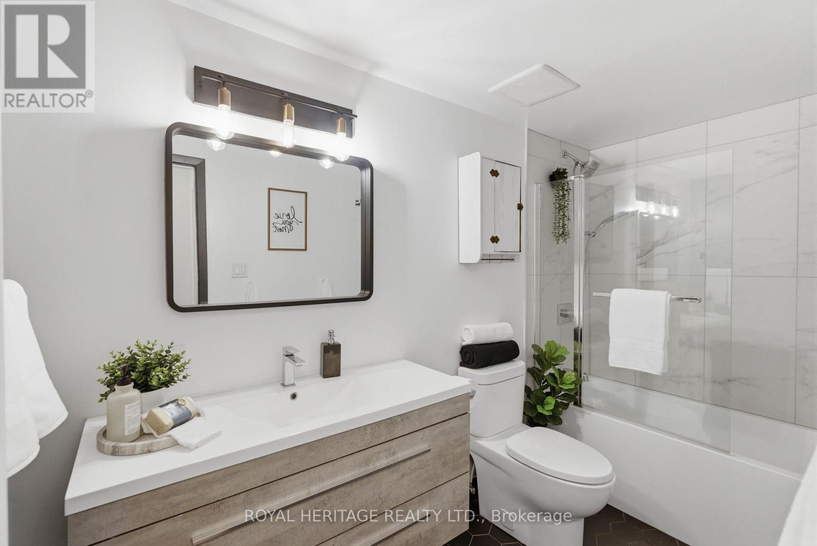 9 - 740 Chamberlain Street, Peterborough (Otonabee Ward 1), Ontario  K9J 4M3 - Photo 30 - X12928520