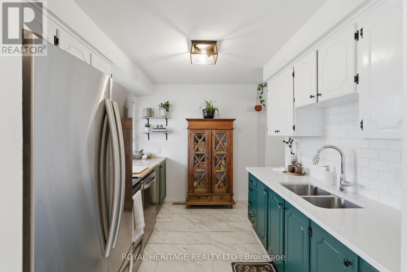 9 - 740 Chamberlain Street, Peterborough (Otonabee Ward 1), Ontario  K9J 4M3 - Photo 6 - X12928520