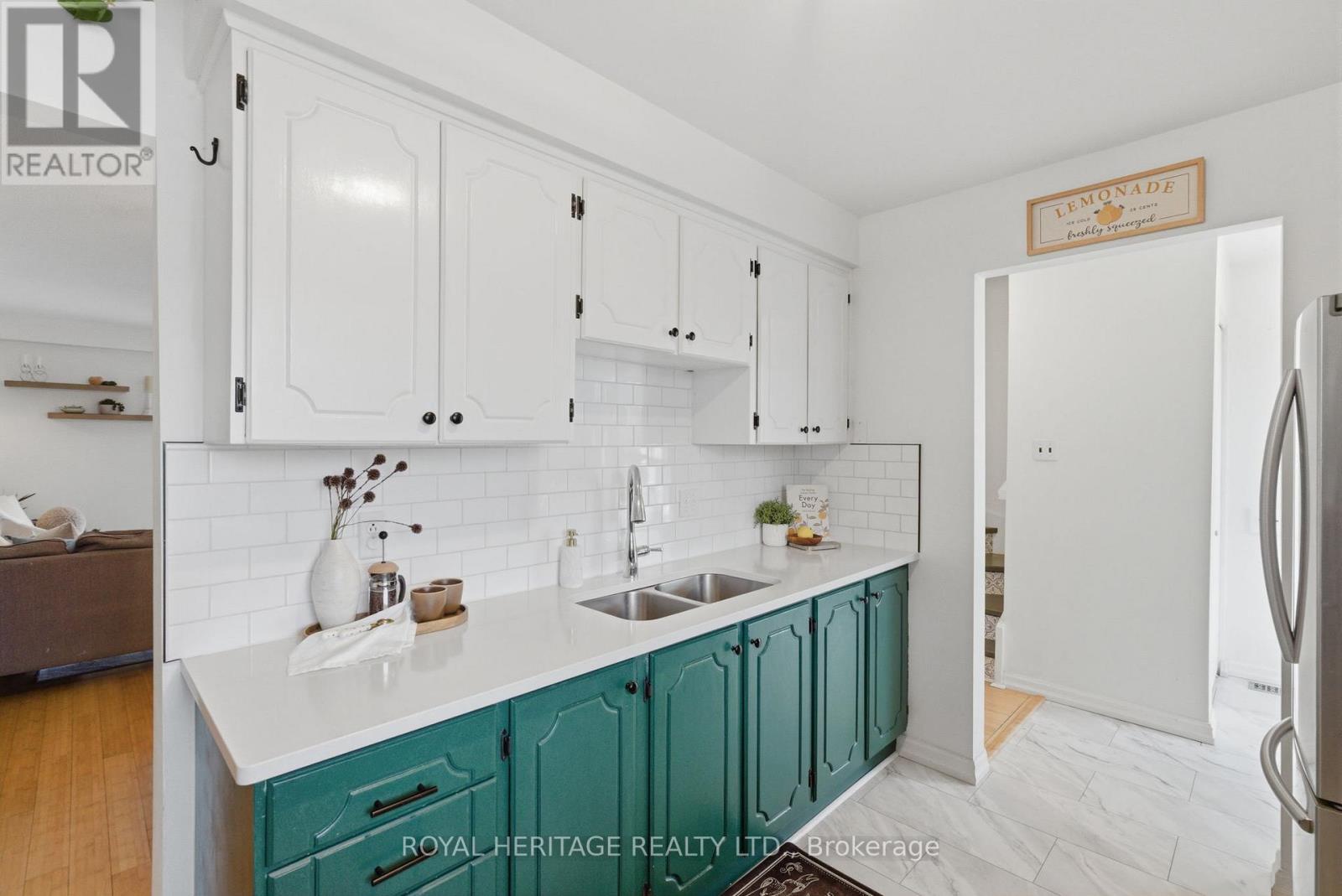 9 - 740 Chamberlain Street, Peterborough (Otonabee Ward 1), Ontario  K9J 4M3 - Photo 8 - X12928520