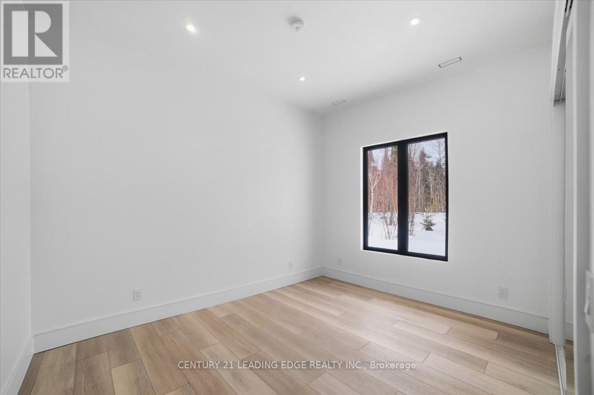 40 Bancroft Ridge Drive, Bancroft (Bancroft Ward), Ontario  K0L 1C0 - Photo 25 - X12928528