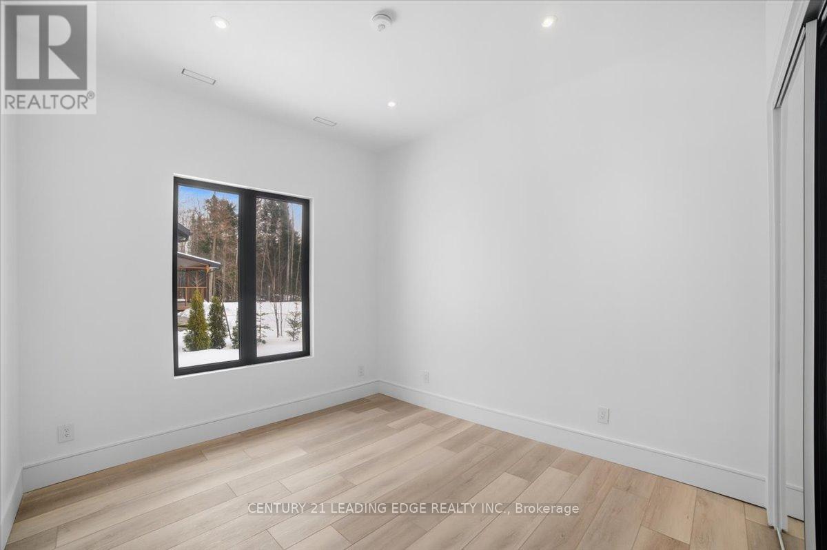 40 Bancroft Ridge Drive, Bancroft (Bancroft Ward), Ontario  K0L 1C0 - Photo 27 - X12928528