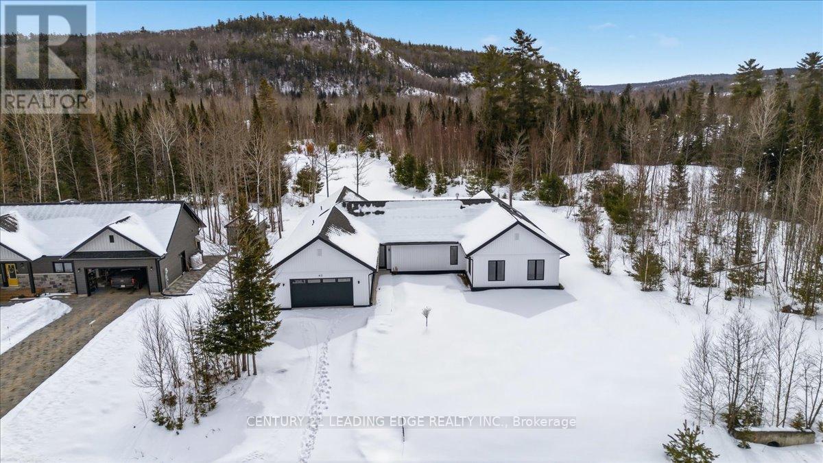 40 Bancroft Ridge Drive, Bancroft (Bancroft Ward), Ontario  K0L 1C0 - Photo 38 - X12928528