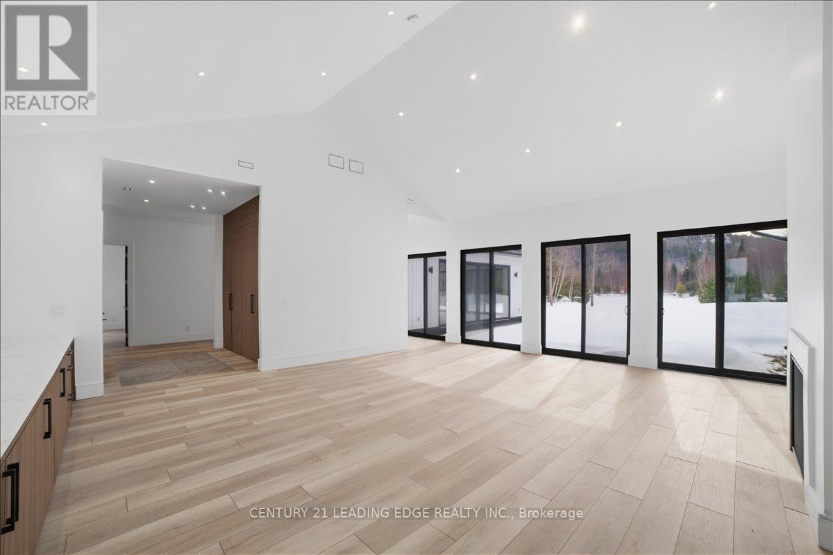 40 Bancroft Ridge Drive, Bancroft (Bancroft Ward), Ontario  K0L 1C0 - Photo 5 - X12928528