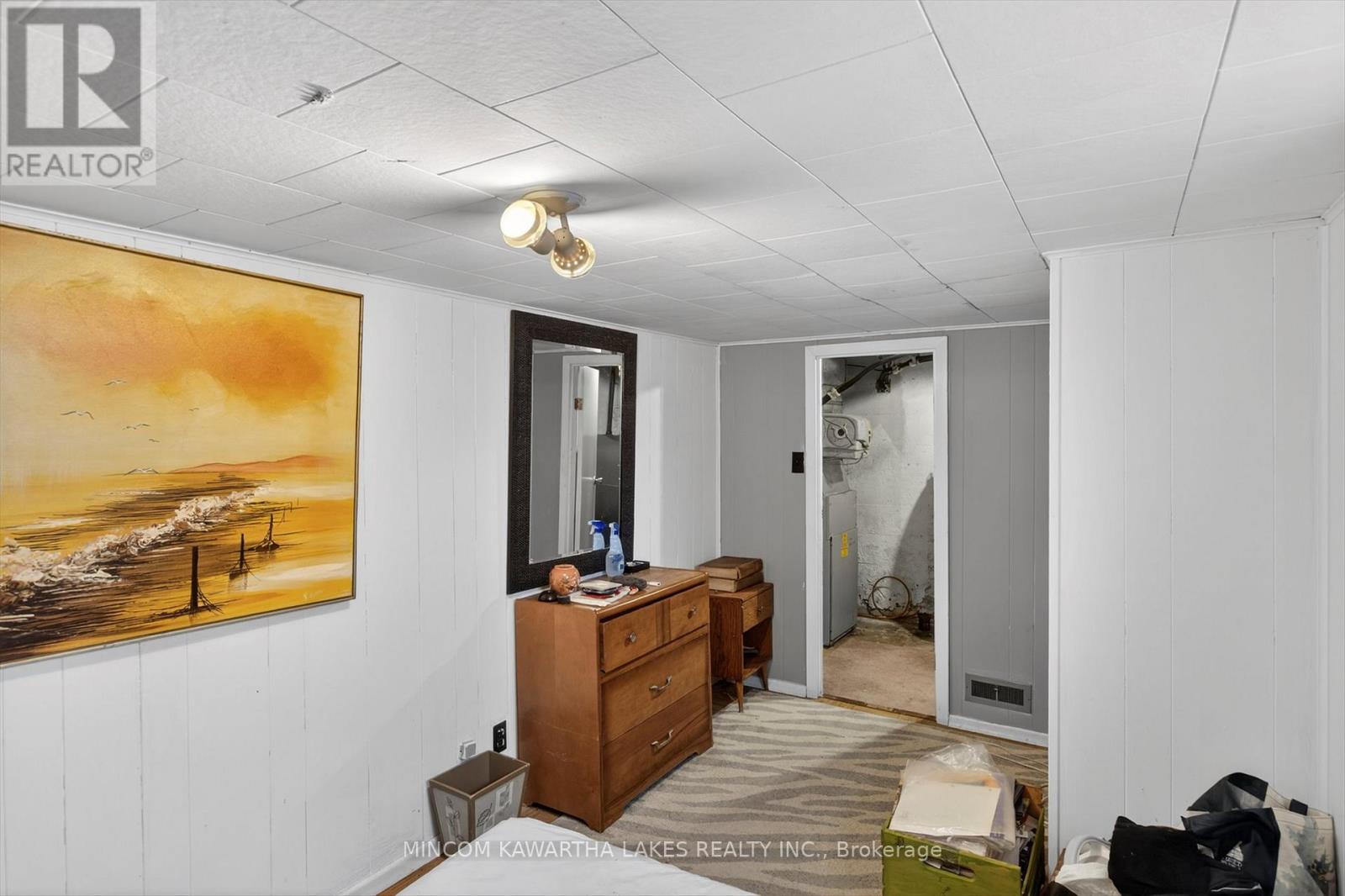 469 Edison Avenue, Peterborough (Otonabee Ward 1), Ontario  K9J 4G4 - Photo 30 - X12929626