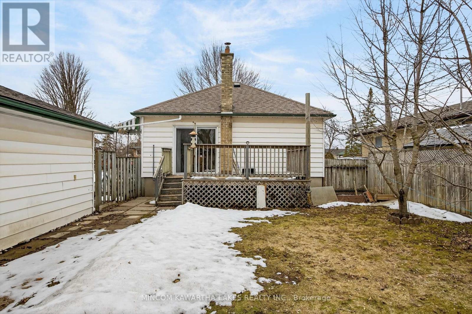 469 Edison Avenue, Peterborough (Otonabee Ward 1), Ontario  K9J 4G4 - Photo 37 - X12929626