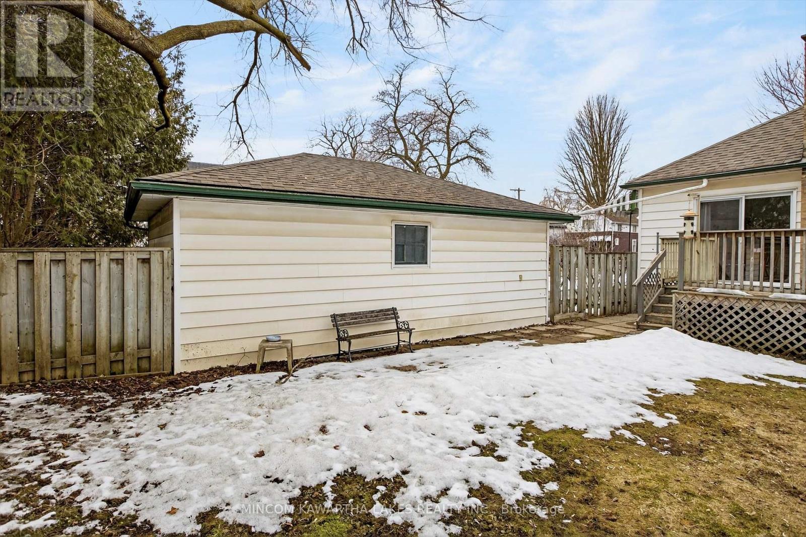 469 Edison Avenue, Peterborough (Otonabee Ward 1), Ontario  K9J 4G4 - Photo 44 - X12929626