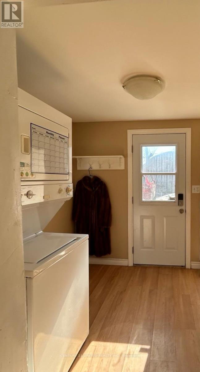 862 George Street N, Peterborough (Northcrest Ward 5), Ontario  K9H 3T7 - Photo 13 - X12929942