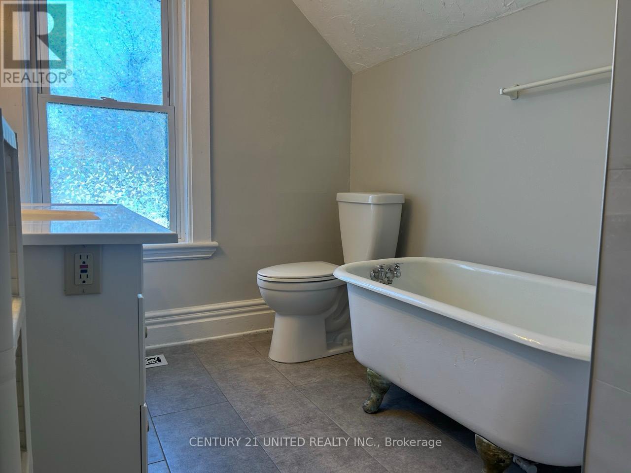 862 George Street N, Peterborough (Northcrest Ward 5), Ontario  K9H 3T7 - Photo 24 - X12929942