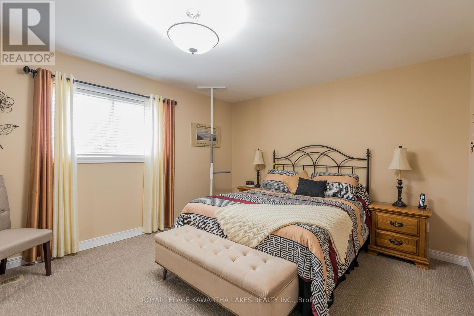 29 Midland Drive, Kawartha Lakes (Lindsay), Ontario  K9V 6B9 - Photo 19 - X12931634