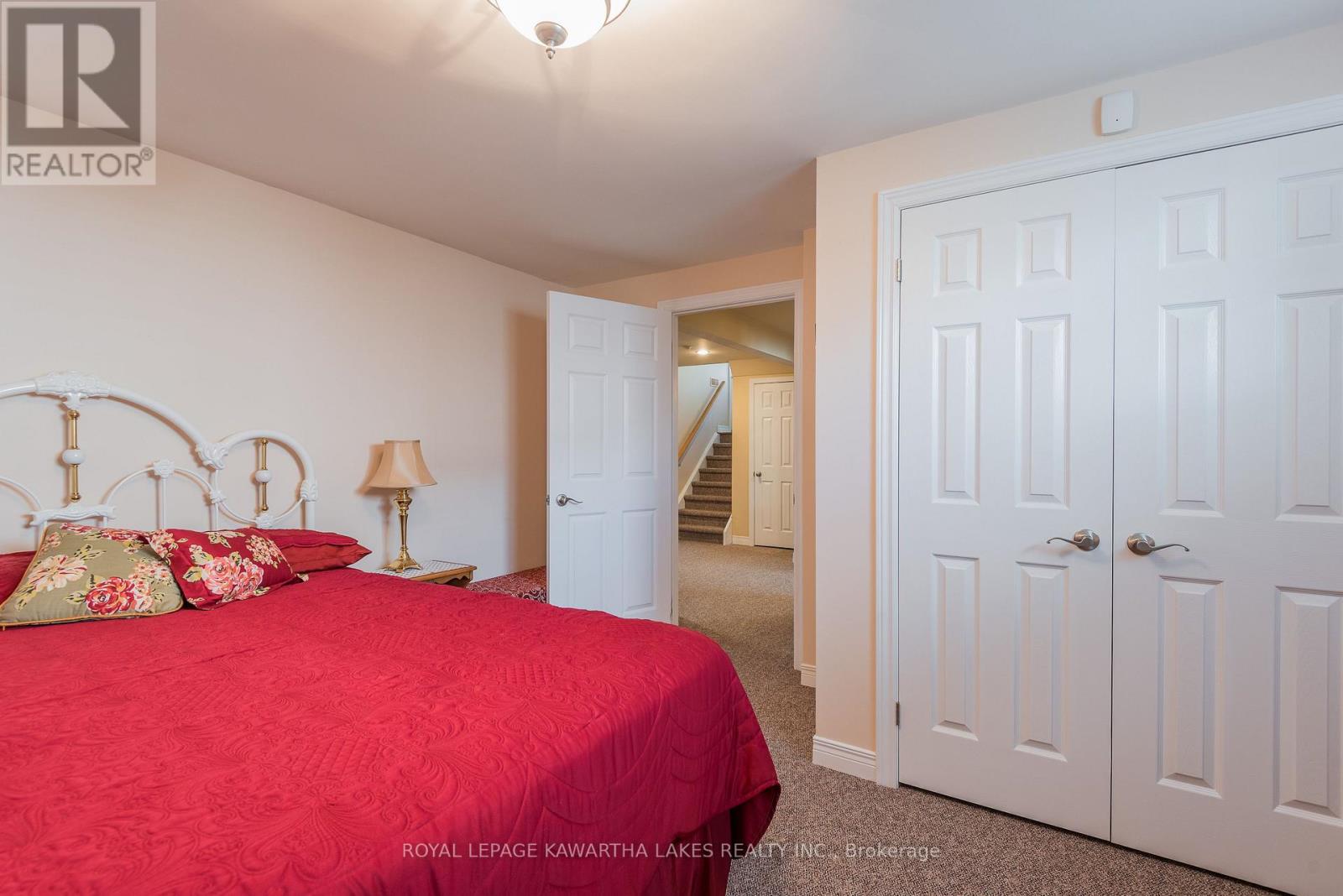 29 Midland Drive, Kawartha Lakes (Lindsay), Ontario  K9V 6B9 - Photo 31 - X12931634