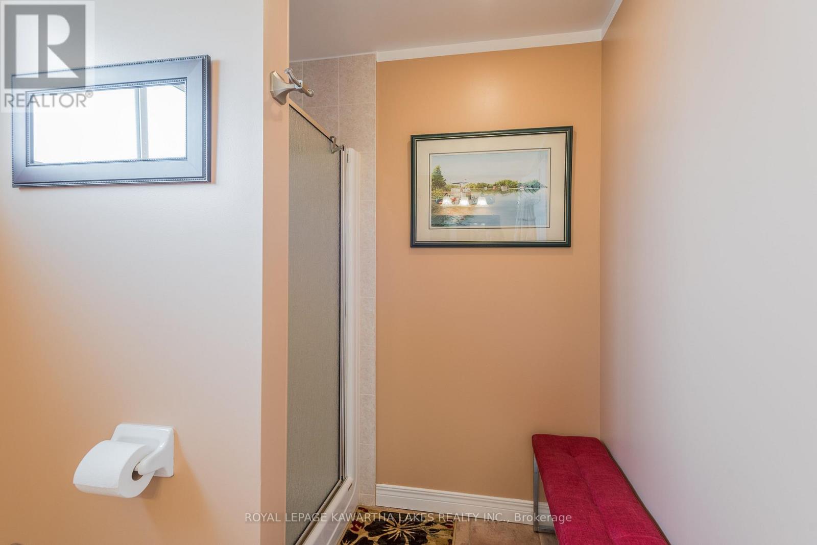 29 Midland Drive, Kawartha Lakes (Lindsay), Ontario  K9V 6B9 - Photo 36 - X12931634