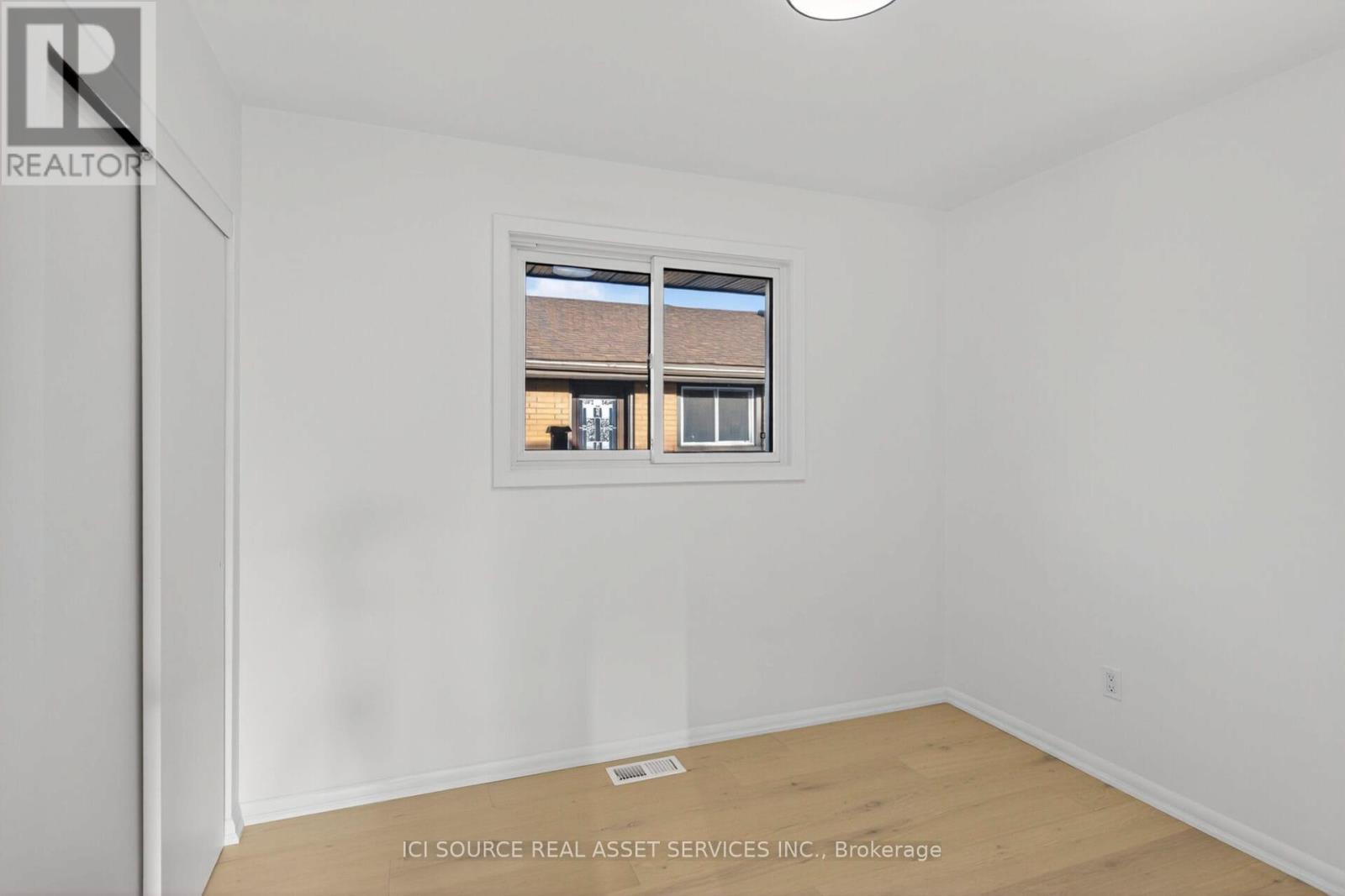 1092 Glendale Drive, Peterborough (Northcrest Ward 5), Ontario  K9H 6M4 - Photo 16 - X12931964