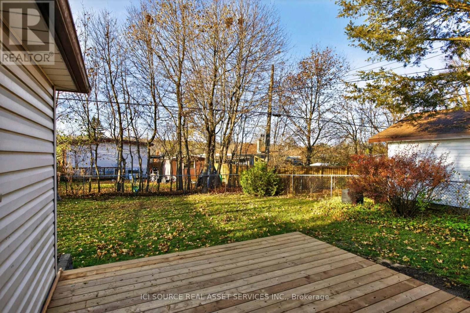 1092 Glendale Drive, Peterborough (Northcrest Ward 5), Ontario  K9H 6M4 - Photo 37 - X12931964