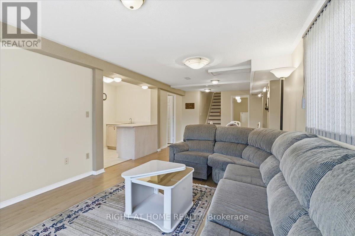 1349 Eagle Crescent, Peterborough (Monaghan Ward 2), Ontario  K9K 2K7 - Photo 12 - X12933806