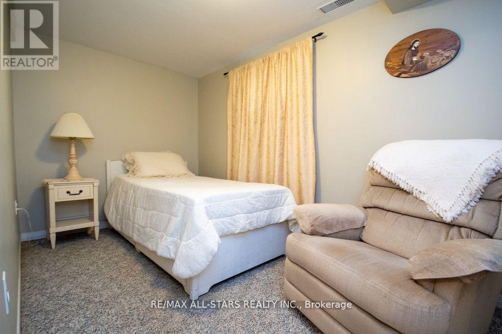 690 Post Road, Kawartha Lakes (Ops), Ontario  K0L 2X0 - Photo 25 - X12933976