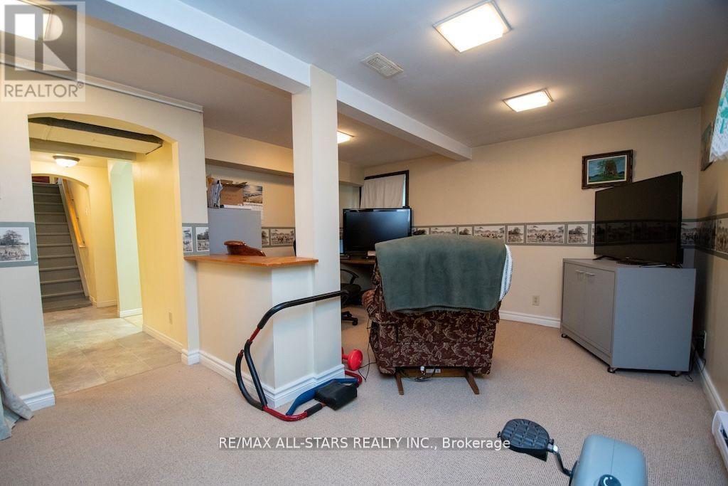 690 Post Road, Kawartha Lakes (Ops), Ontario  K0L 2X0 - Photo 28 - X12933976