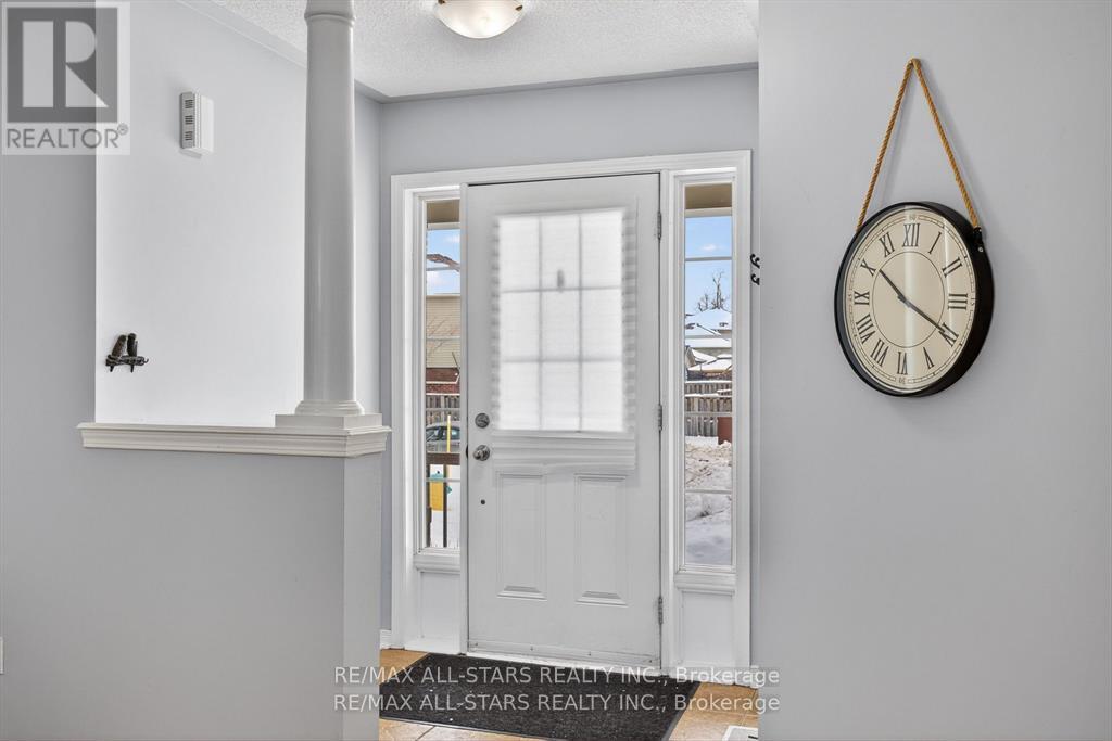 50 Cook Street, Kawartha Lakes (Lindsay), Ontario  K9V 0C6 - Photo 4 - X12934174