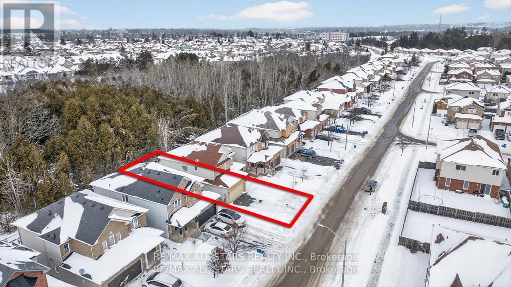 50 Cook Street, Kawartha Lakes (Lindsay), Ontario  K9V 0C6 - Photo 41 - X12934174