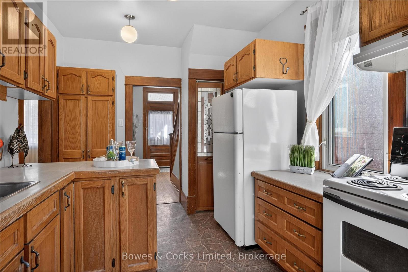 633 Downie Street, Peterborough (Town Ward 3), Ontario  K9H 4K2 - Photo 23 - X12934294