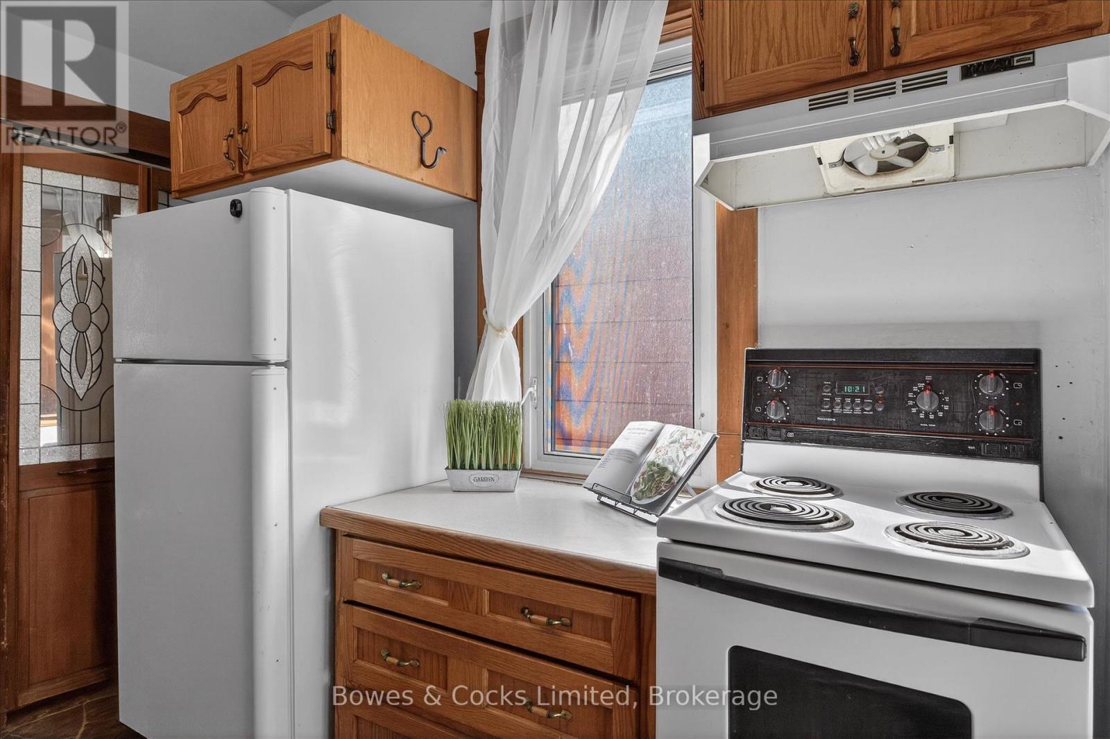 633 Downie Street, Peterborough (Town Ward 3), Ontario  K9H 4K2 - Photo 24 - X12934294