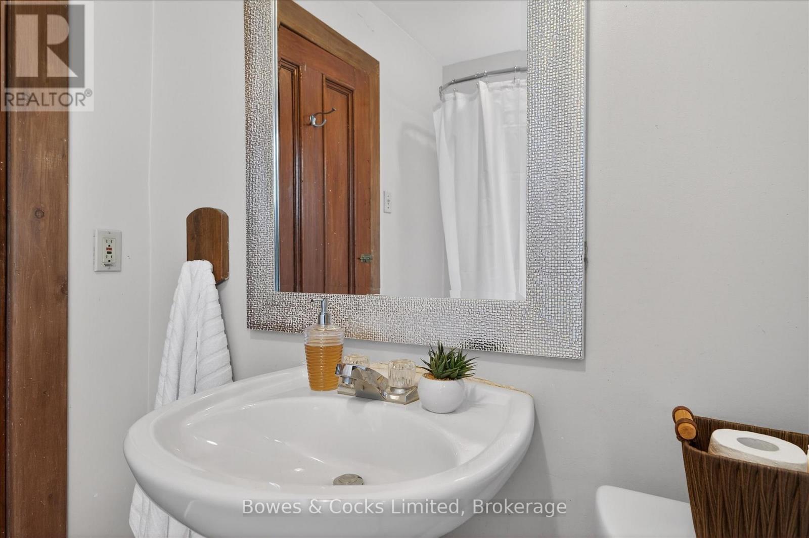 633 Downie Street, Peterborough (Town Ward 3), Ontario  K9H 4K2 - Photo 36 - X12934294