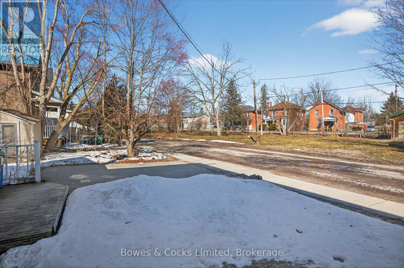 633 Downie Street, Peterborough (Town Ward 3), Ontario  K9H 4K2 - Photo 44 - X12934294