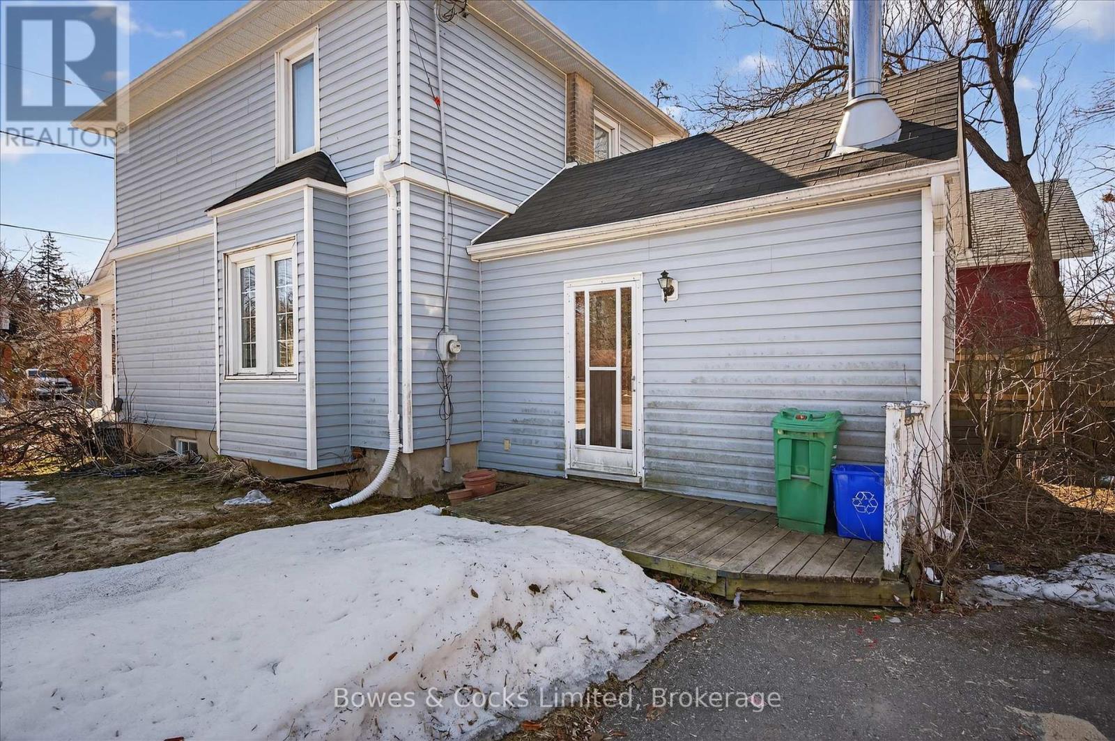 633 Downie Street, Peterborough (Town Ward 3), Ontario  K9H 4K2 - Photo 45 - X12934294