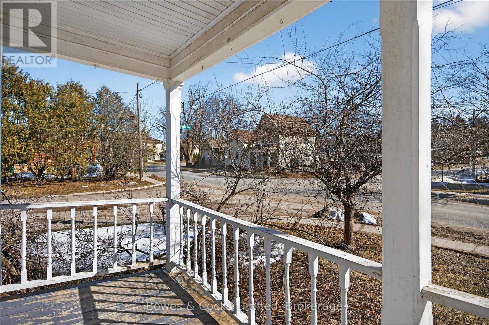 633 Downie Street, Peterborough (Town Ward 3), Ontario  K9H 4K2 - Photo 5 - X12934294